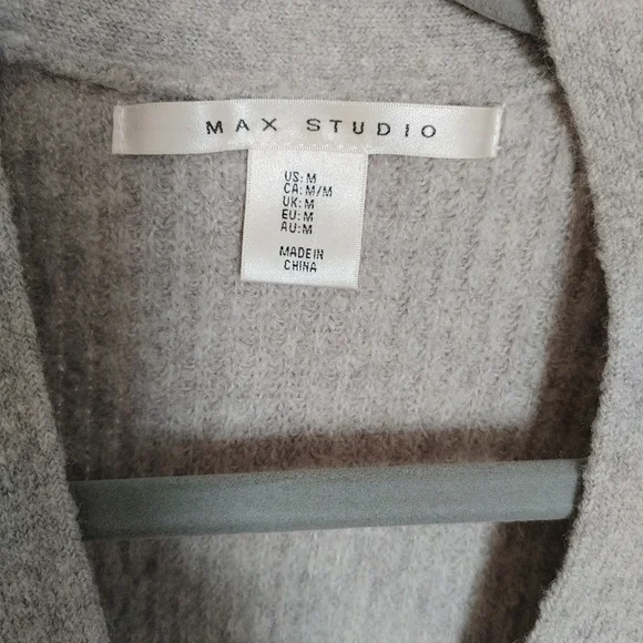 Cardigan - Picture 4 of 6